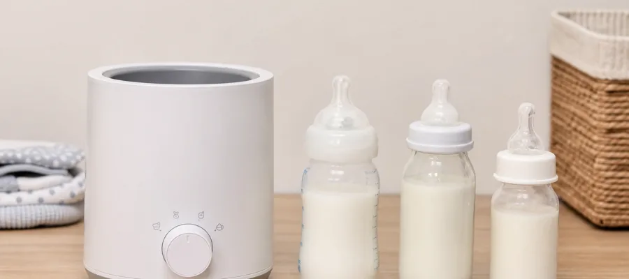 Flaschenwaermer fuer unterschiedliche Flaschentypen: Milch-, Glas- und Plastikflaschen richtig erwaermen